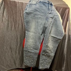 Women’s jeans